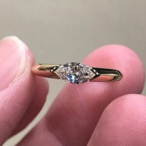 IGI 1ct Diamond 18K Gold Solitaire Ring